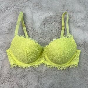 Victorias Secret Lace Underwire Bra Yellow Size 34B?
